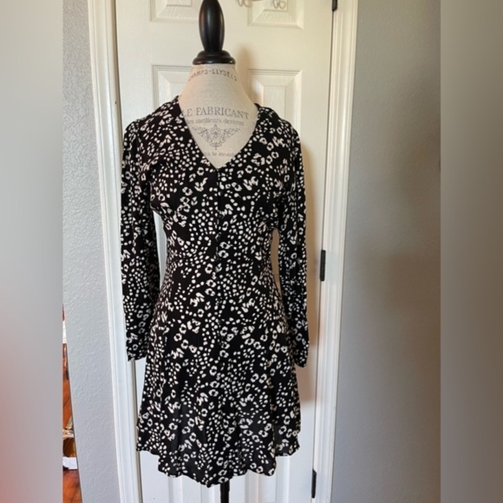 Nasty Gal Black and White Printed Long Sleeve Mini Dress